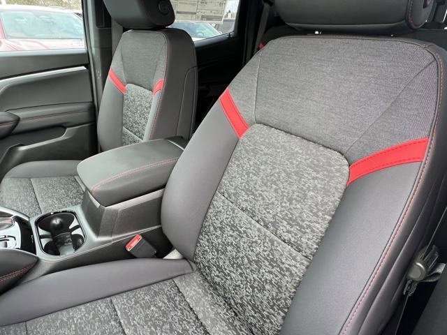 New 2025 Chevrolet Colorado Z71 w/ Midnight Edition image 11