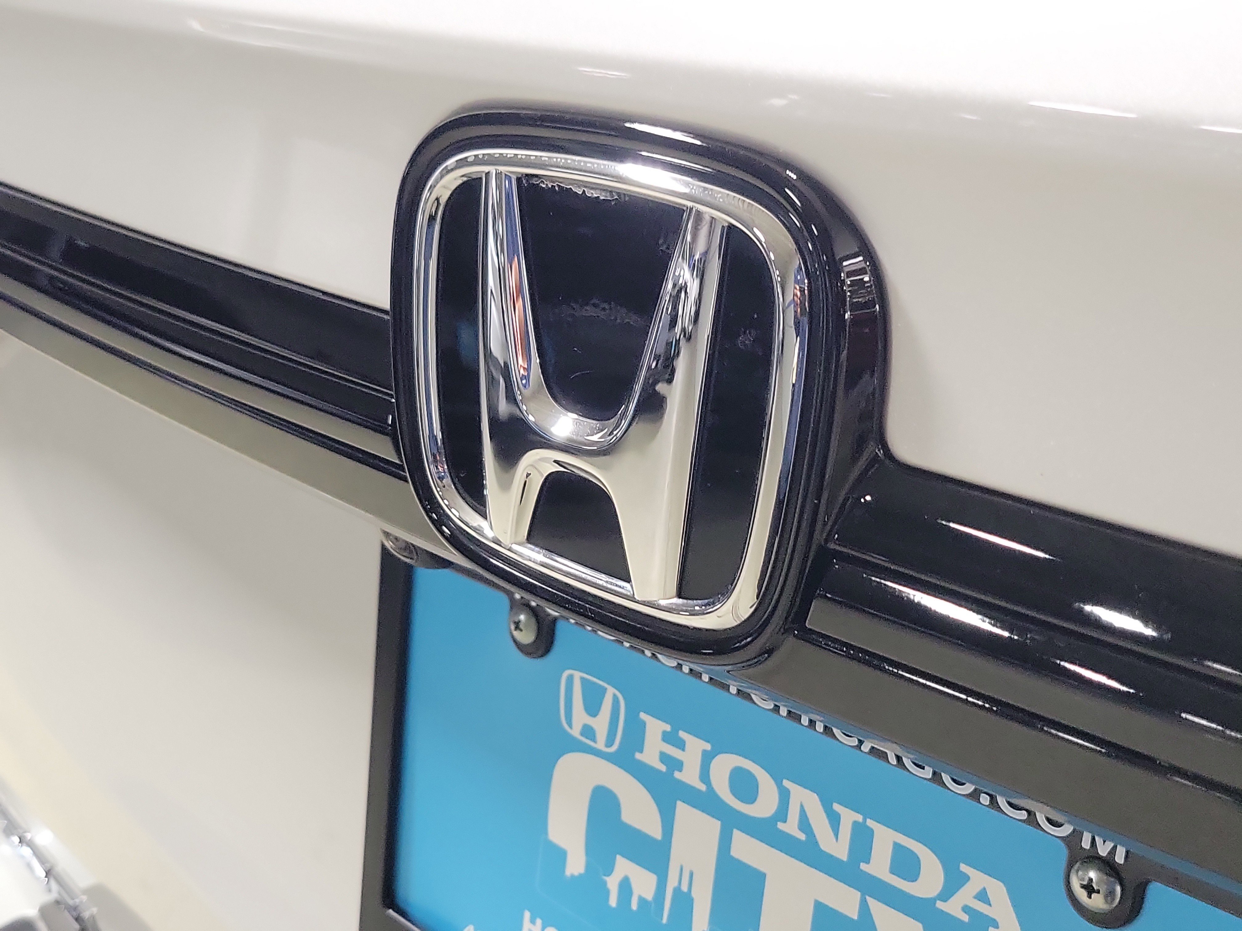 Certified 2025 Honda Odyssey Touring image 6