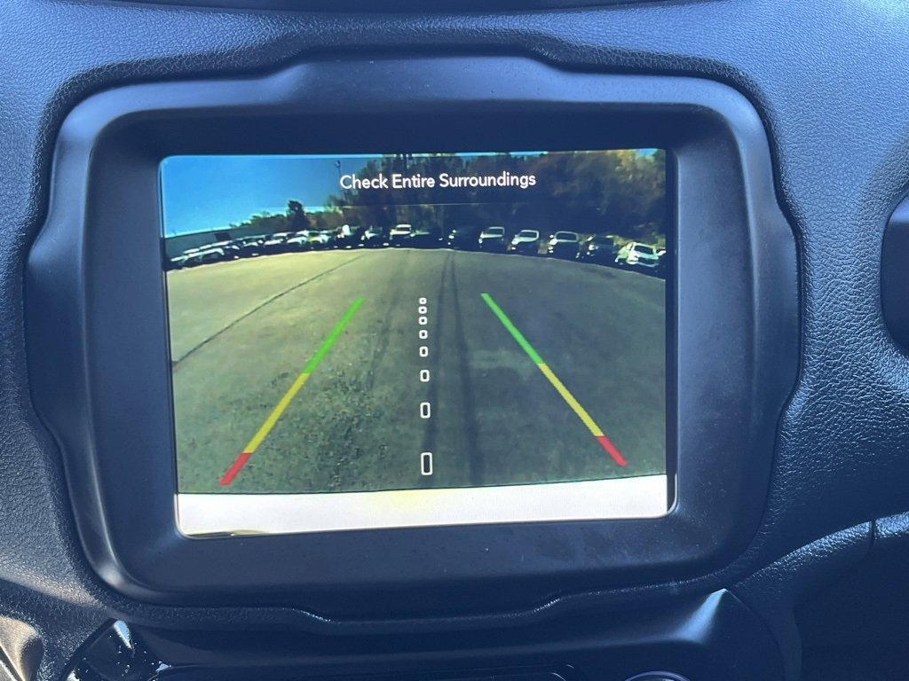 Used 2023 Jeep Renegade Trailhawk image 7