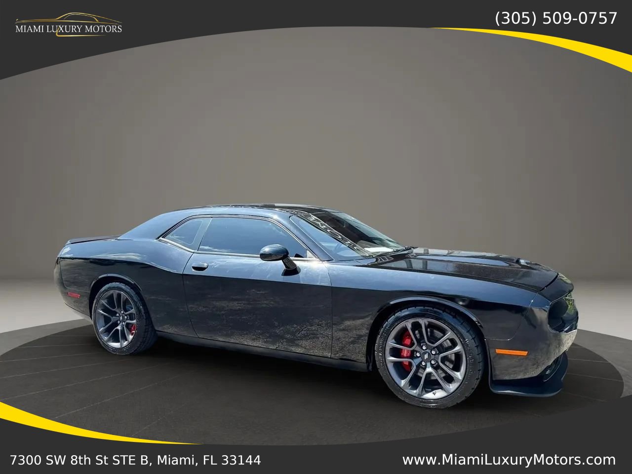 Used 2021 Dodge Challenger R/T Scat Pack RWD image 1