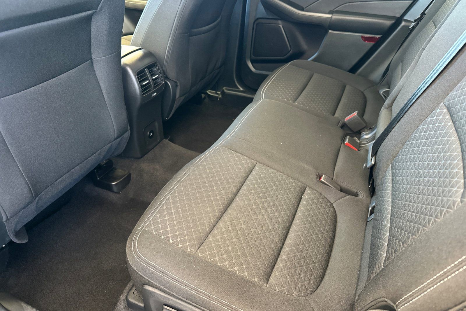 Used 2025 Ford Escape Active image 15