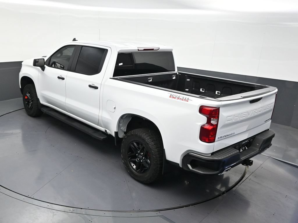 Used 2025 Chevrolet Silverado 1500 Custom Trail Boss AWD/4WD image 17