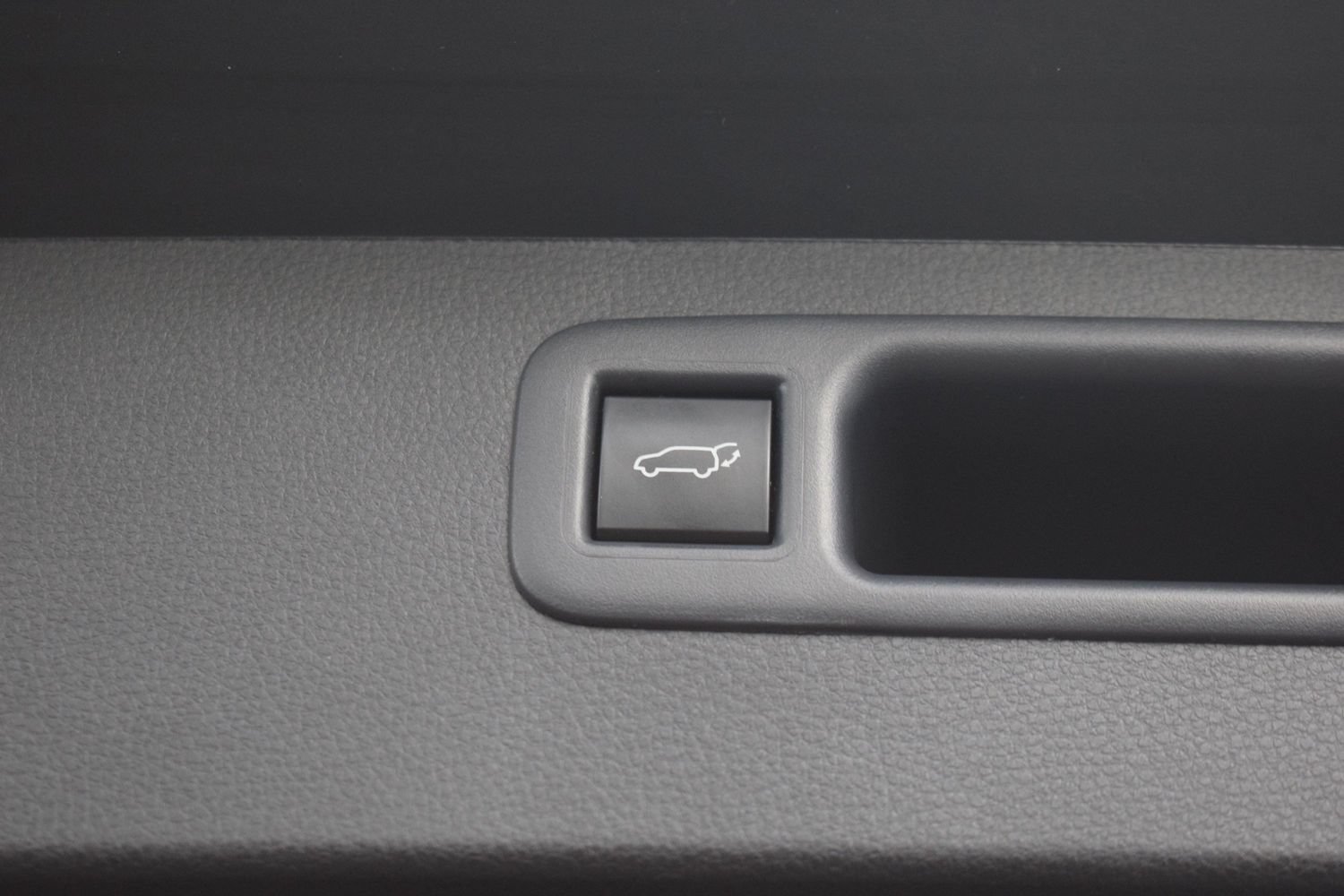 Used 2025 Toyota Highlander Platinum AWD/4WD image 13