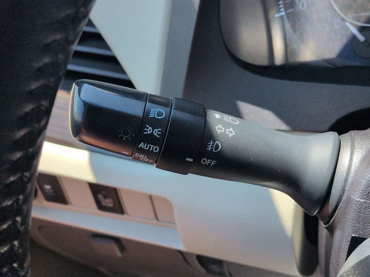 Used 2015 Toyota Sienna XLE FWD image 27