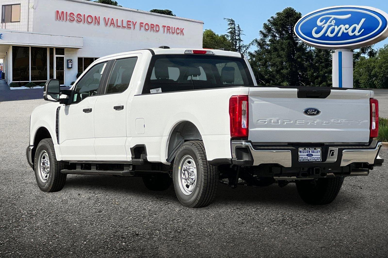 New 2026 Ford F250 XL w/ XL Chrome Package image 6