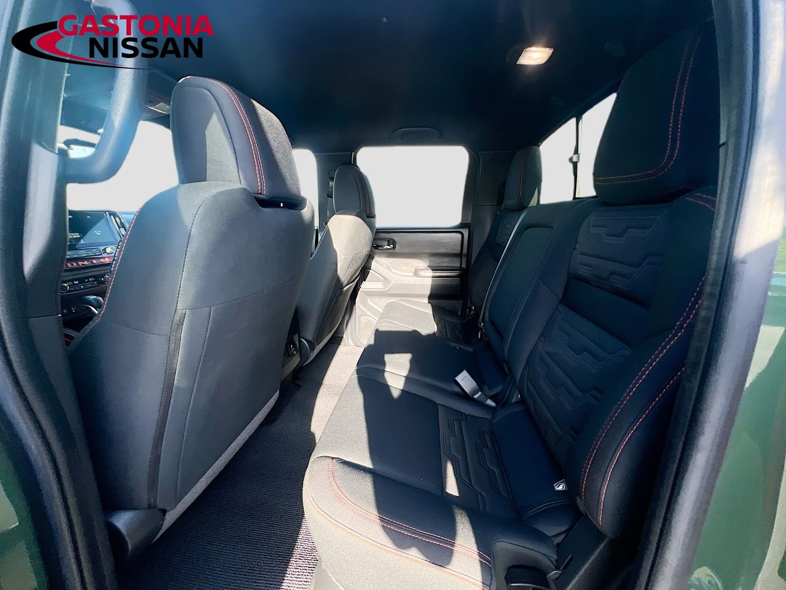 Used 2025 Nissan Frontier Pro-X w/ Pro Convenience Package image 32