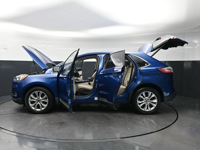 Used 2020 Ford Edge Titanium w/ Class II Trailer Tow Package AWD/4WD image 34