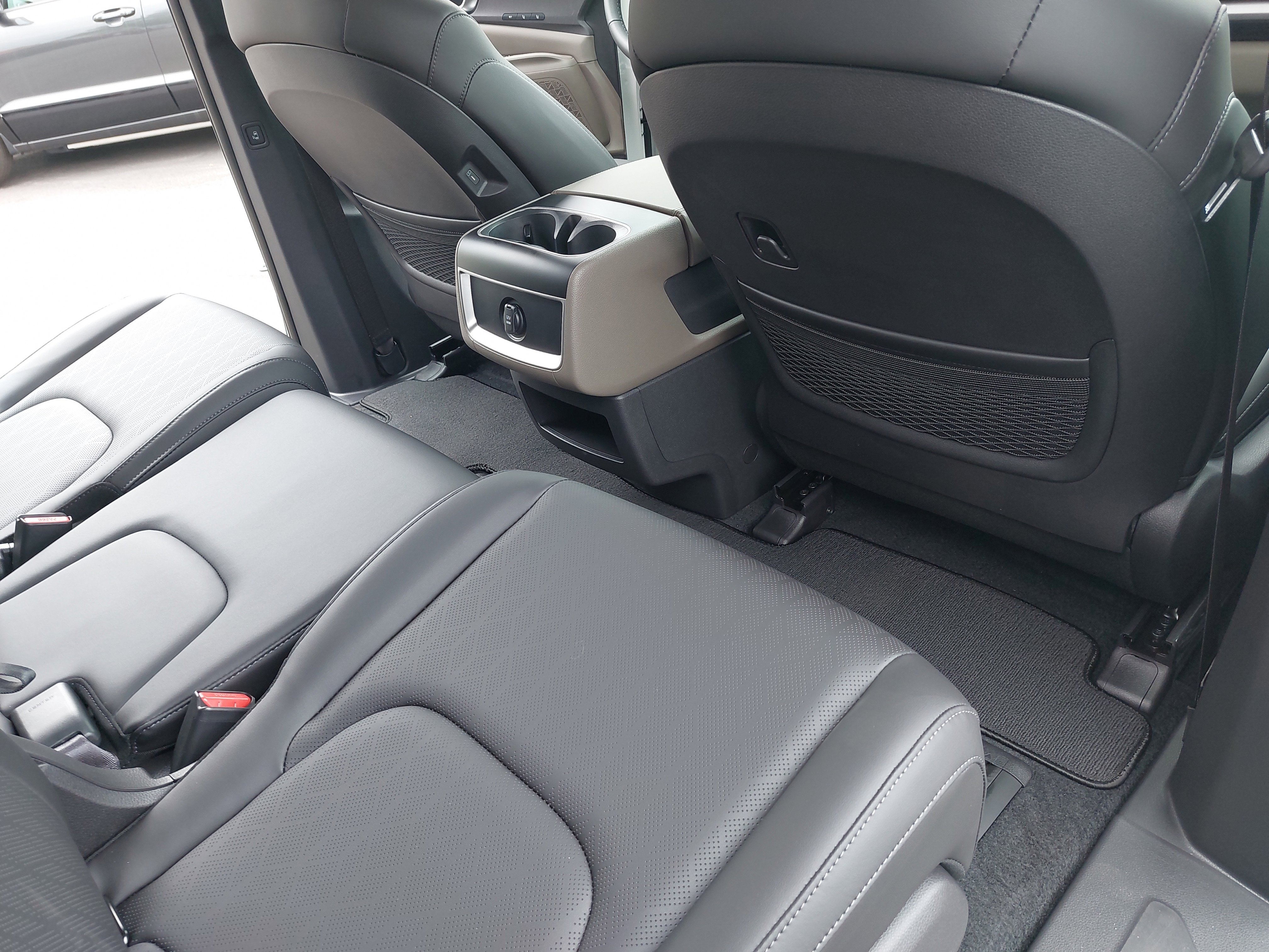 New 2026 Kia Carnival EX image 12