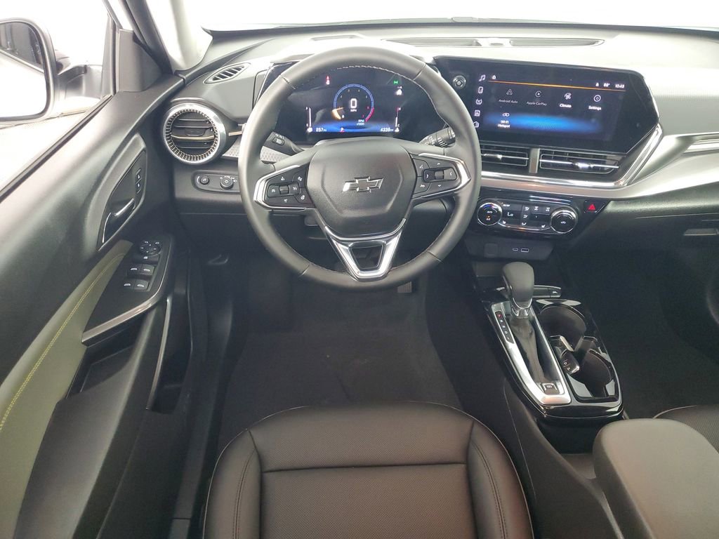 Used 2026 Chevrolet Trax ACTIV FWD image 14