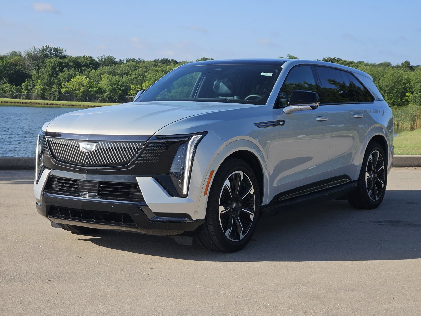 New 2025 Cadillac Escalade IQ Sport 2 AWD/4WD video 2
