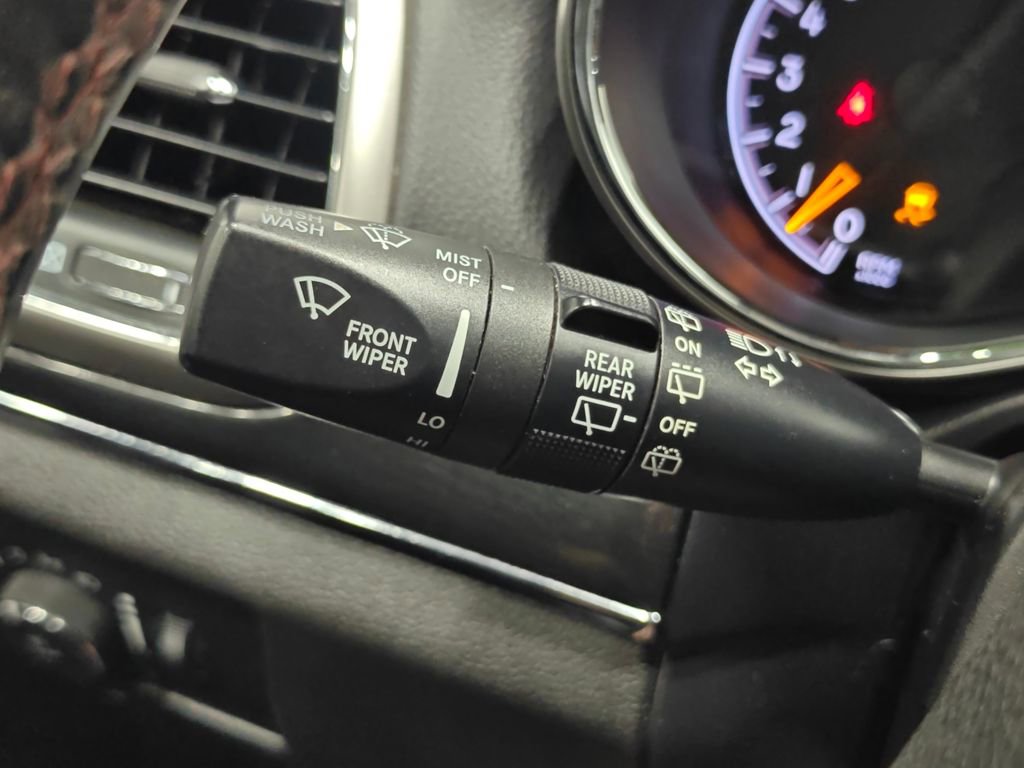 Used 2017 Jeep Grand Cherokee Trailhawk AWD/4WD image 49