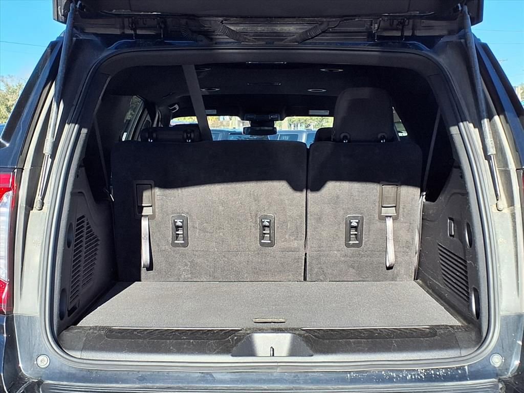 Used 2024 GMC Yukon XL SLE image 19