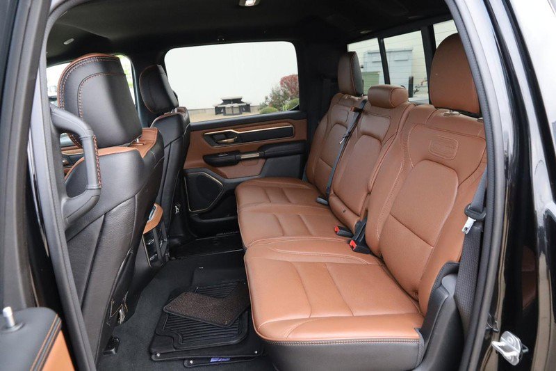 Used 2022 RAM 1500 Limited w/ Body Color Bumper Group image 8