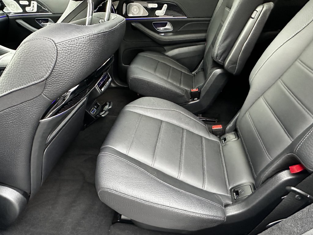Certified 2024 Mercedes-Benz GLS 580 4MATIC w/ Warmth & Comfort Package image 23