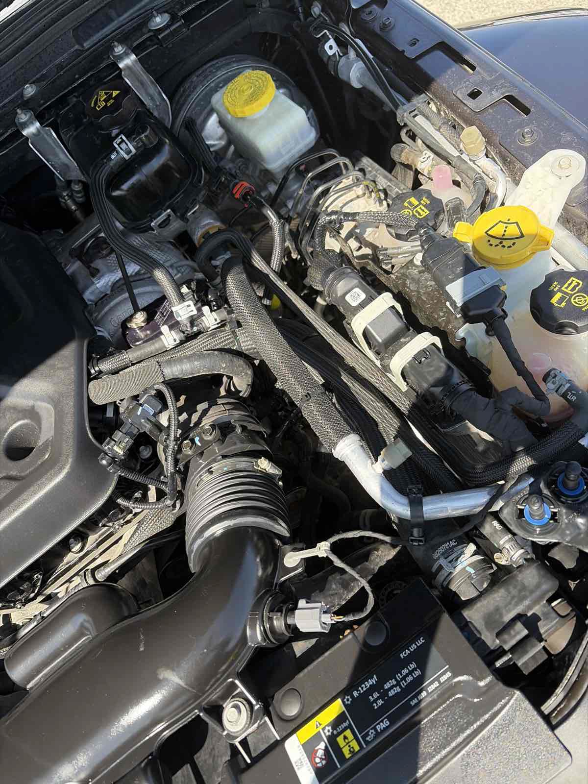 Used 2019 Jeep Wrangler Unlimited Sahara AWD/4WD image 32