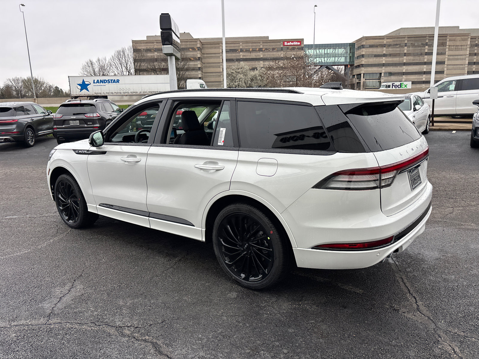 New 2026 Lincoln Aviator Reserve AWD/4WD image 5