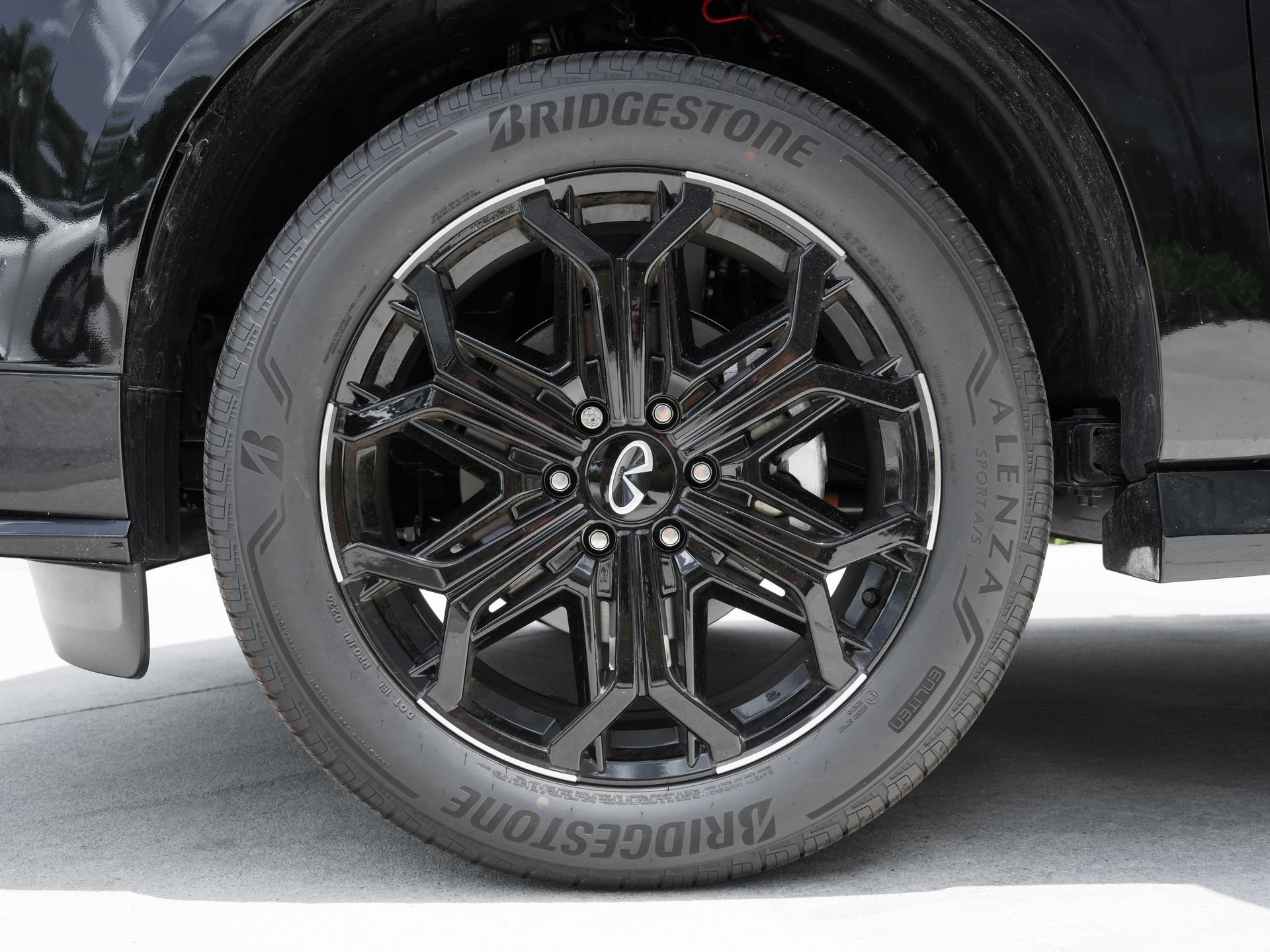 Certified 2026 INFINITI QX80 4WD image 15