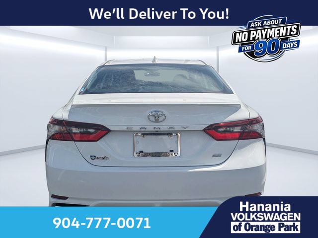 Used 2023 Toyota Camry SE FWD image 4