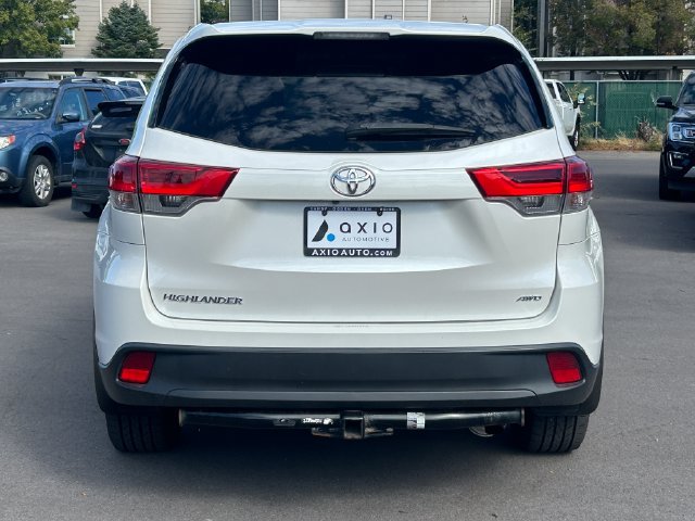 Used 2019 Toyota Highlander LE AWD/4WD image 6