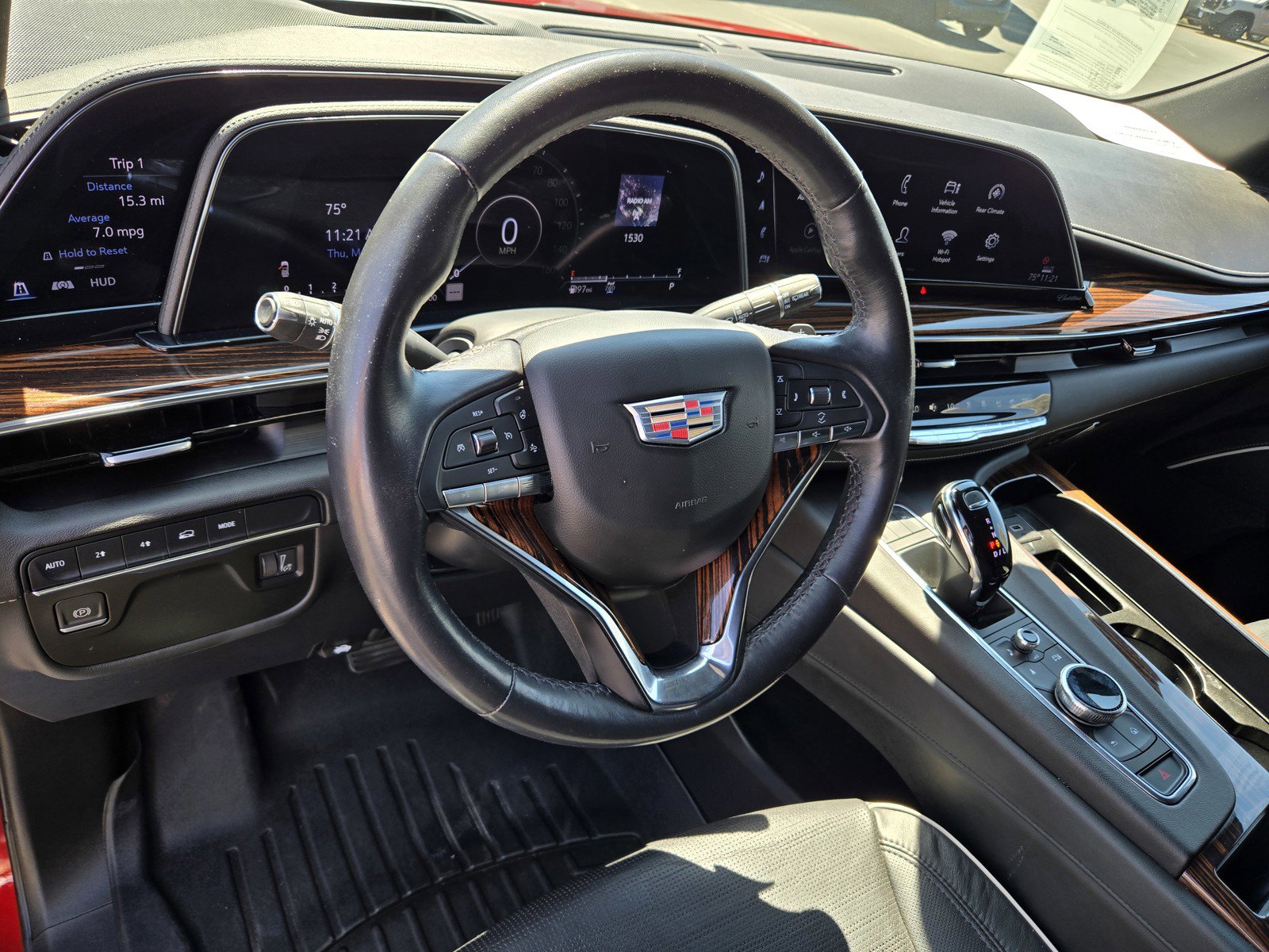 Certified 2022 Cadillac Escalade Premium Luxury AWD/4WD image 13