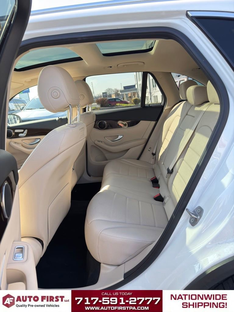 Used 2018 Mercedes-Benz GLC 300 4MATIC image 12
