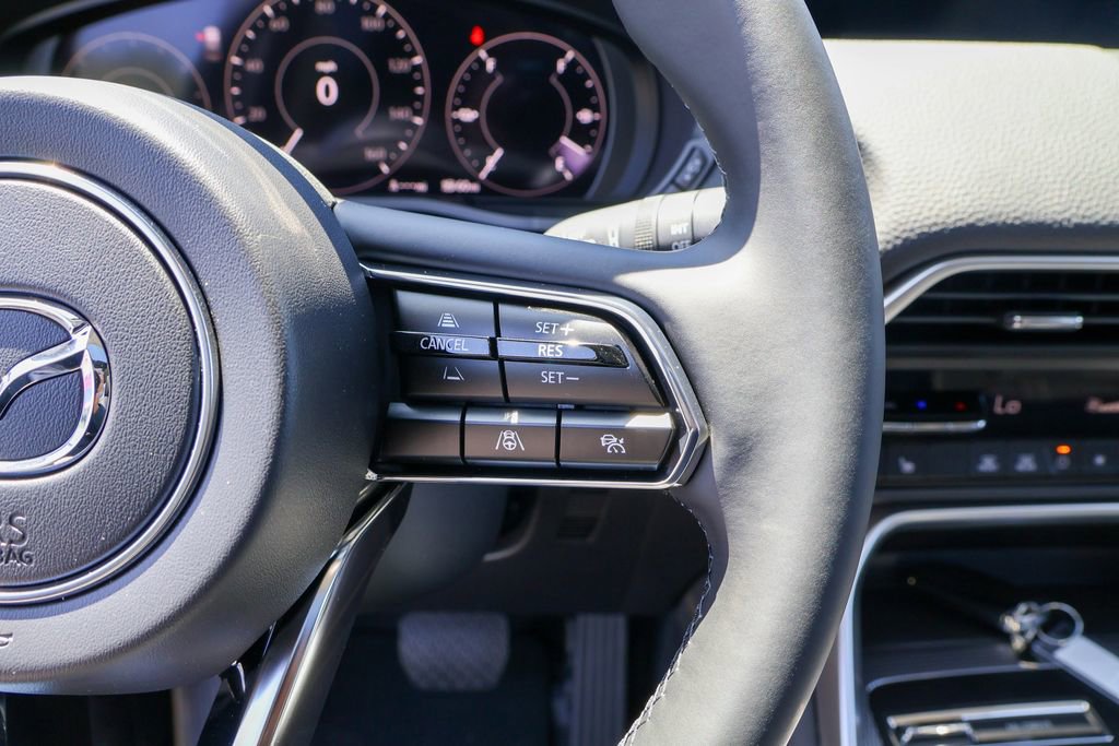 Used 2025 MAZDA CX-70 Plug-In Hybrid w/ Premium Pkg image 32