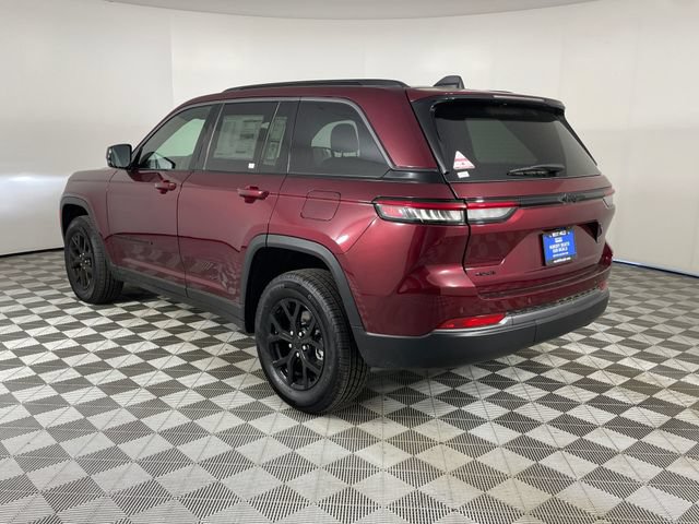 New 2026 Jeep Grand Cherokee Altitude AWD/4WD image 8