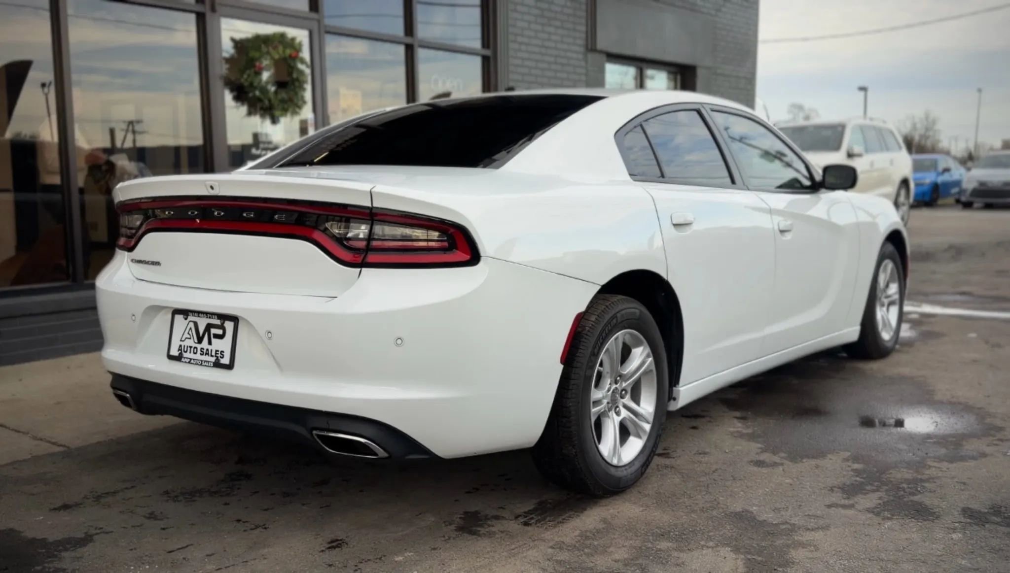 Used 2020 Dodge Charger SXT image 3