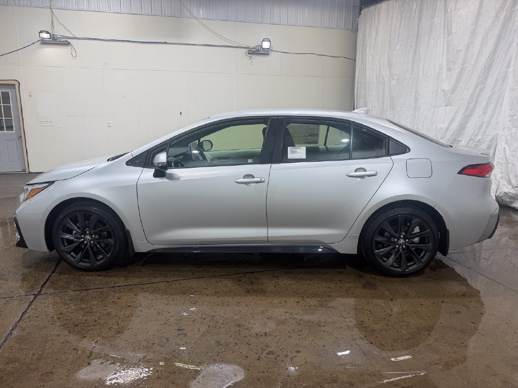 New 2026 Toyota Corolla SE w/ SE Premium Package FWD image 13