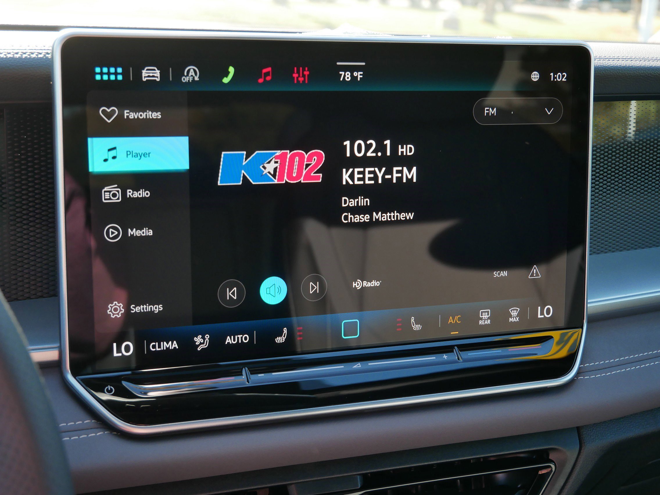 New 2026 Volkswagen Tiguan SE R-Line image 11