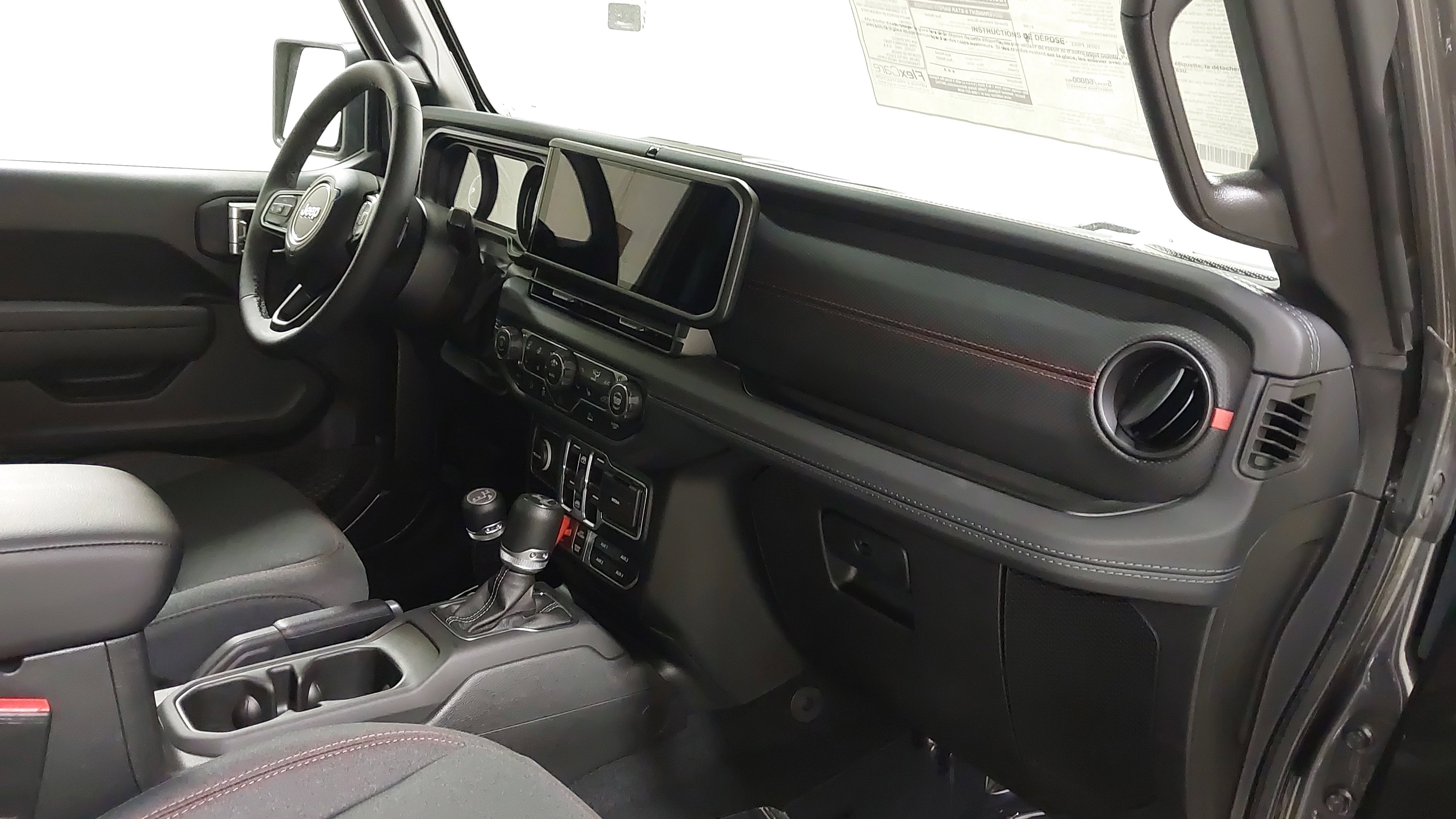 New 2025 Jeep Wrangler Unlimited Rubicon w/ XTREMEE 35" Tire Package image 29