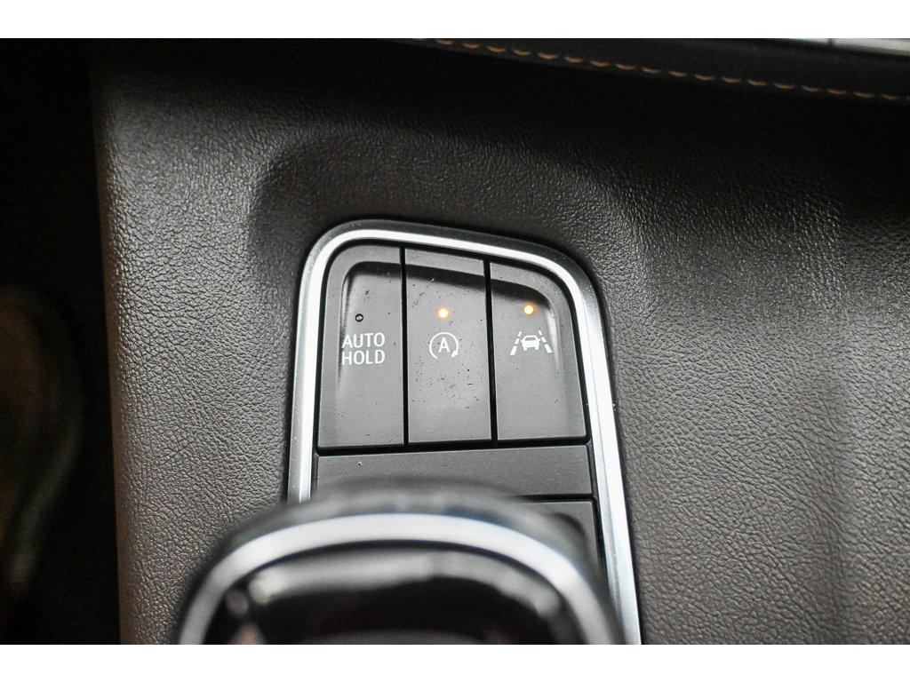 Used 2023 Cadillac Escalade Premium Luxury AWD/4WD image 44