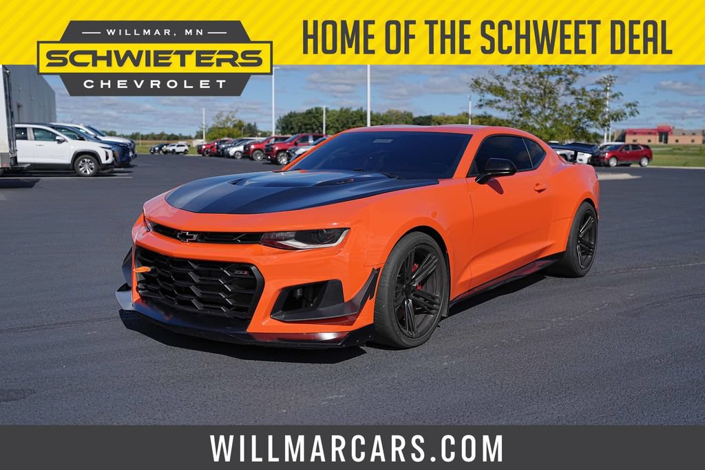 Used 2019 Chevrolet Camaro ZL1 RWD image 1
