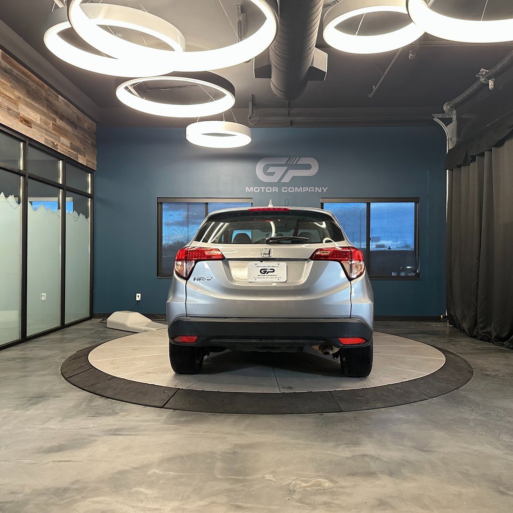 Used 2018 Honda HR-V LX image 4