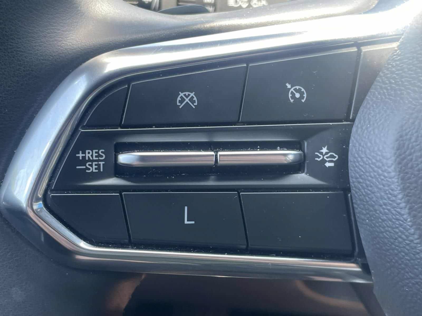 Used 2025 Chevrolet Equinox LT w/ Convenience Package II AWD/4WD image 20