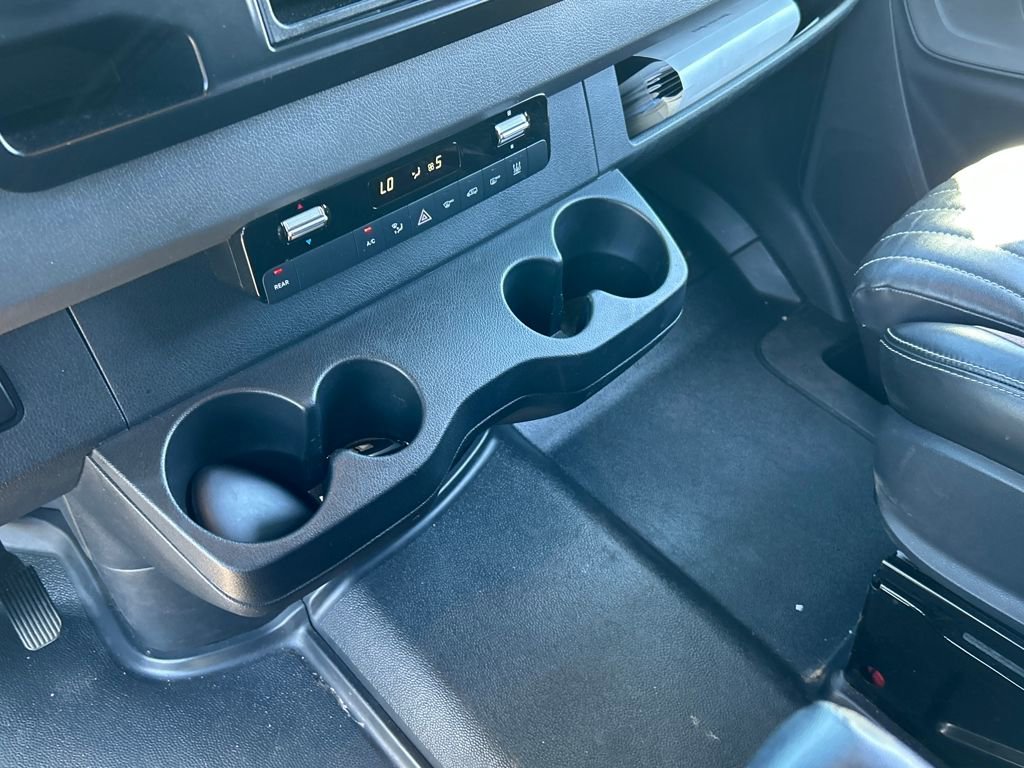 Used 2019 Mercedes-Benz Sprinter 2500 image 11