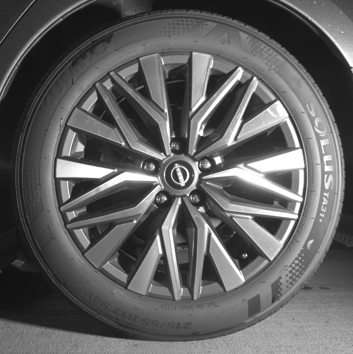 Used 2025 Nissan Altima 2.5 SV image 14