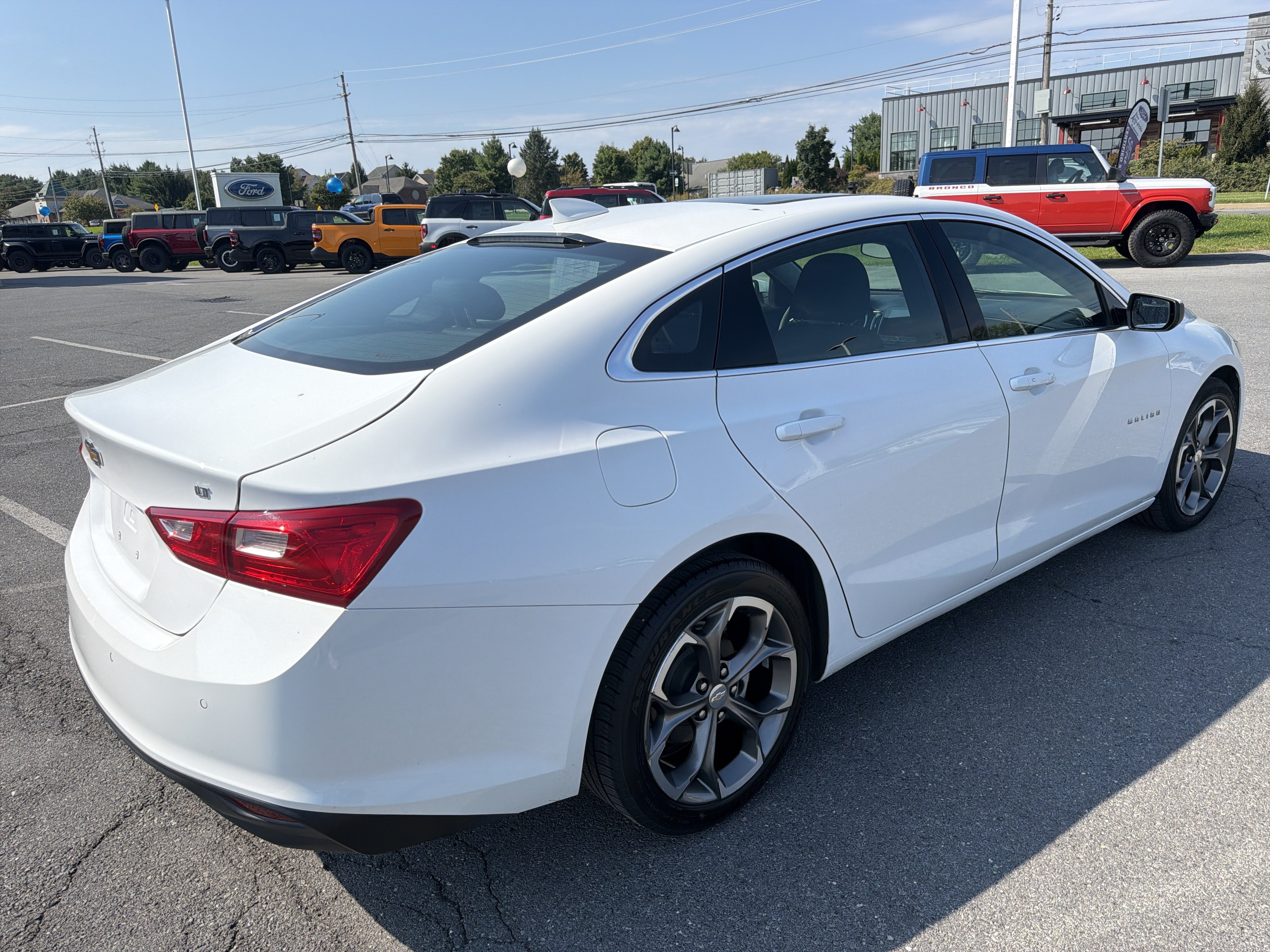 Used 2024 Chevrolet Malibu LT FWD image 3