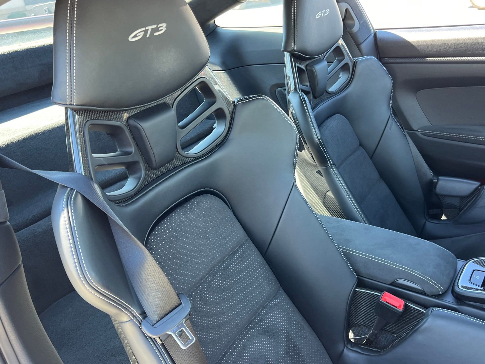 Certified 2022 Porsche 911 GT3 image 17