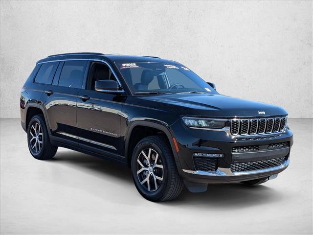 Used 2024 Jeep Grand Cherokee L Limited w/ Trailer Tow Package AWD/4WD image 3