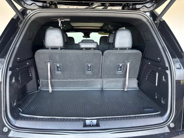 Used 2024 Chevrolet Traverse LT w/ Enhanced Driving Package AWD/4WD image 25
