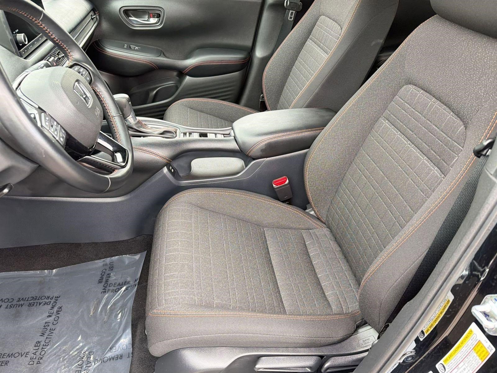 Used 2025 Honda HR-V Sport image 5