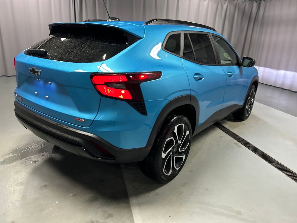 Used 2025 Chevrolet Trax RS w/ Driver Confidence Package image 7