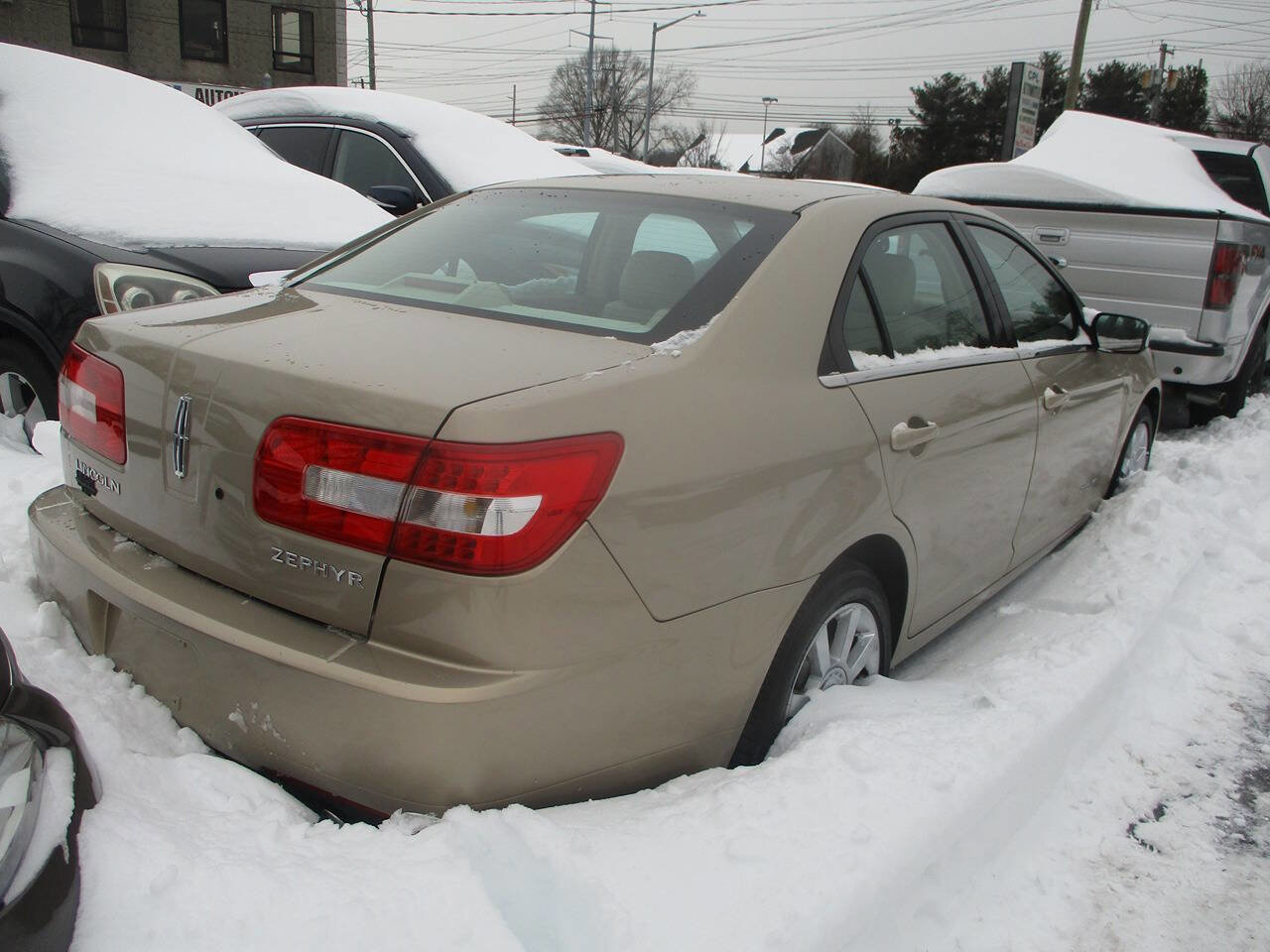 Used 2006 Lincoln Zephyr image 3