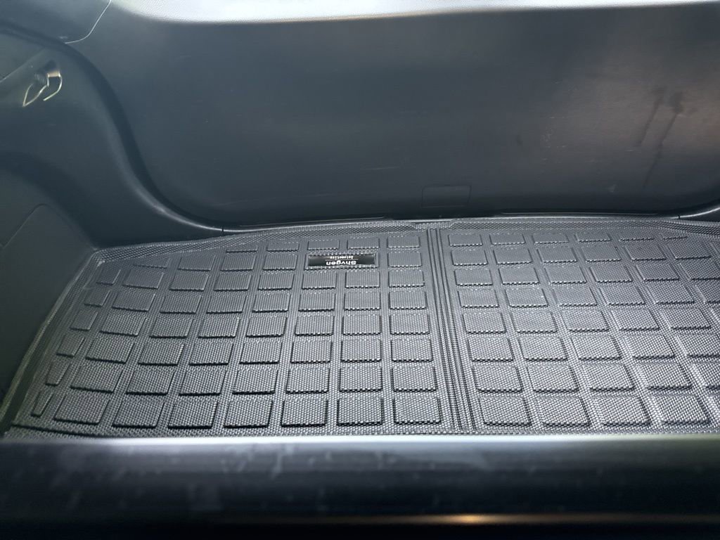 Used 2022 Toyota Venza XLE AWD/4WD image 18