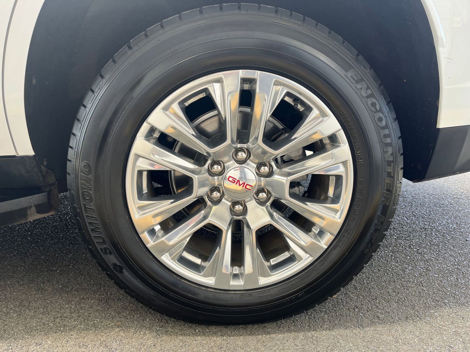 Used 2023 GMC Yukon Denali AWD/4WD image 32