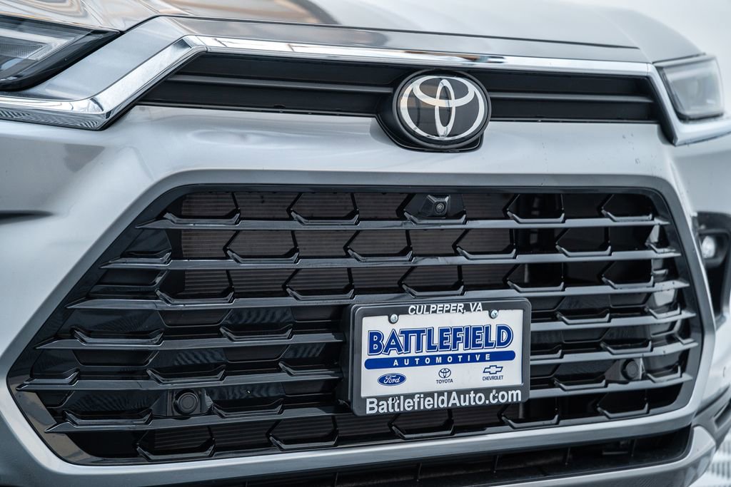 Used 2026 Toyota Grand Highlander AWD image 13