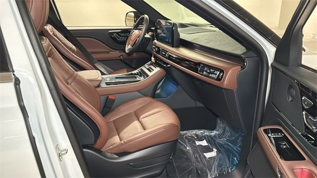 New 2026 Lincoln Aviator Reserve image 6