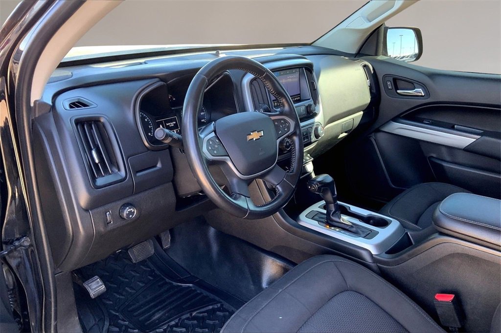 Used 2021 Chevrolet Colorado LT w/ Fleet Safety Package image 13