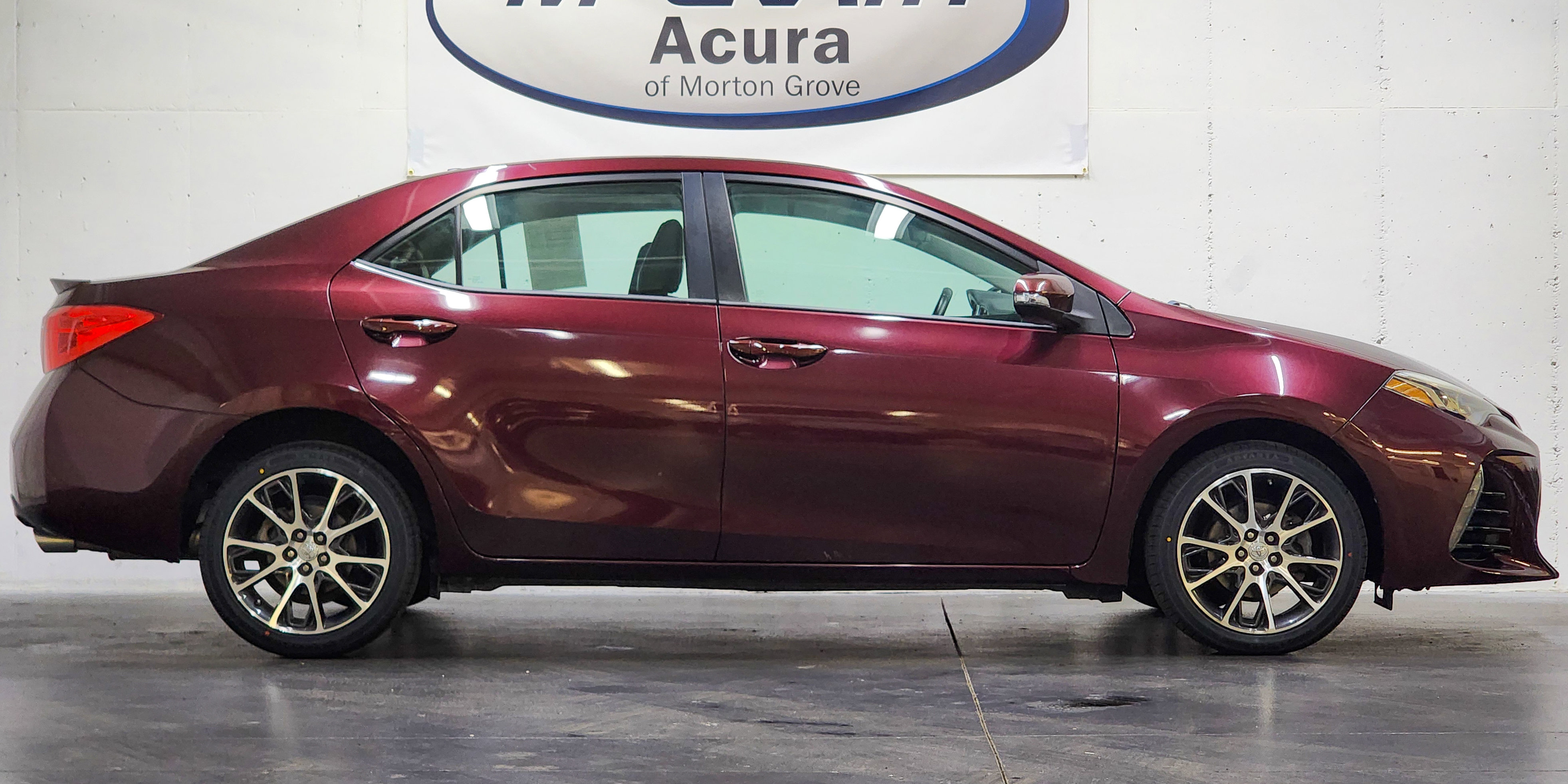 Used 2017 Toyota Corolla SE 50th Anniversary FWD image 3